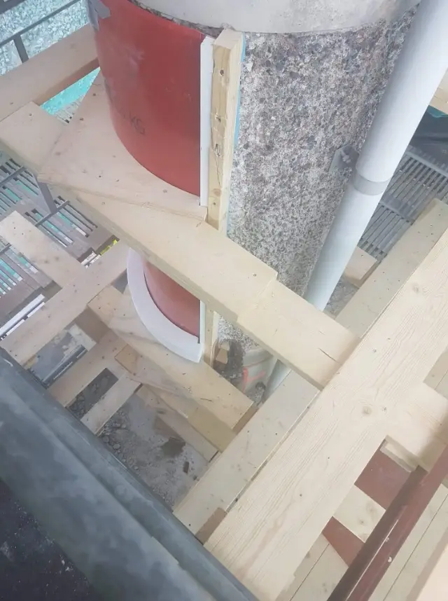 Form till rund betongpelare med stämp